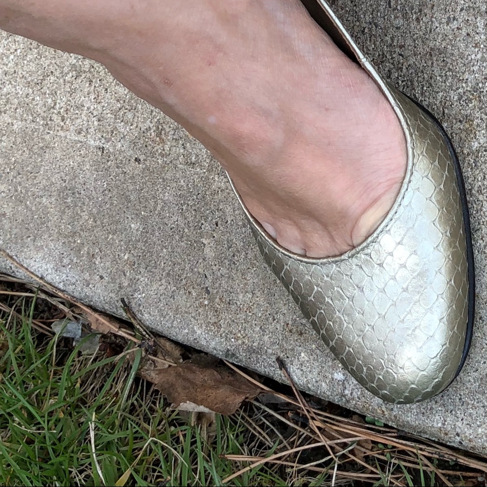 Shoes - Picture 4 of 7